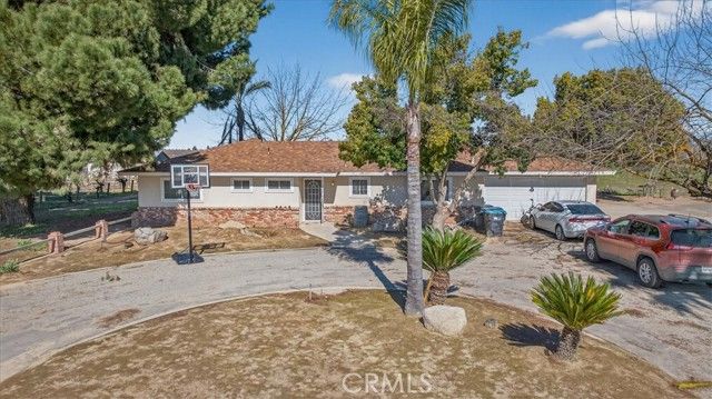 11430 E Saginaw, Selma, CA 93662