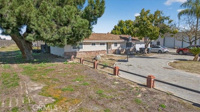 11430 E Saginaw, Selma, CA 93662