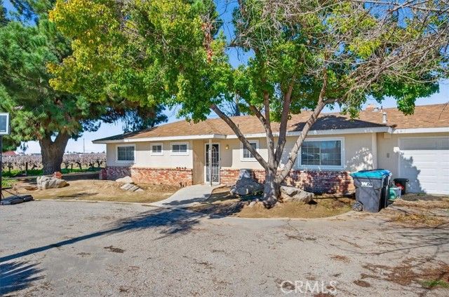 11430 E Saginaw, Selma, CA 93662