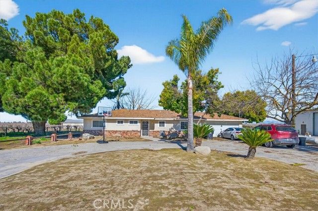 11430 E Saginaw, Selma, CA 93662