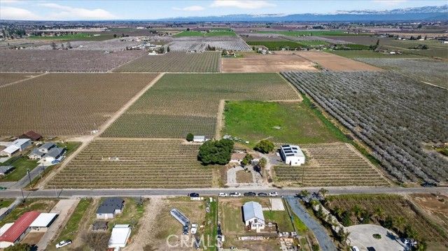 11430 E Saginaw, Selma, CA 93662