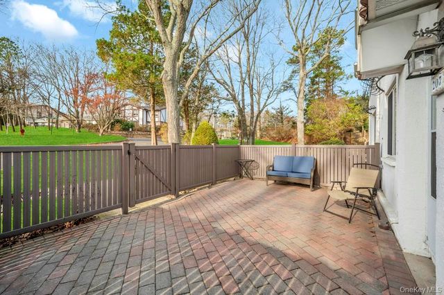207 Skyline Drive, Coram, NY 11727