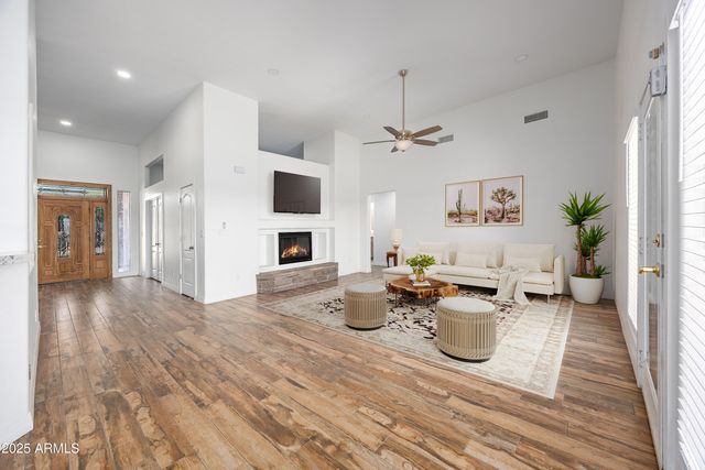 30826 N CROZIER Road, Wittmann, AZ 85361