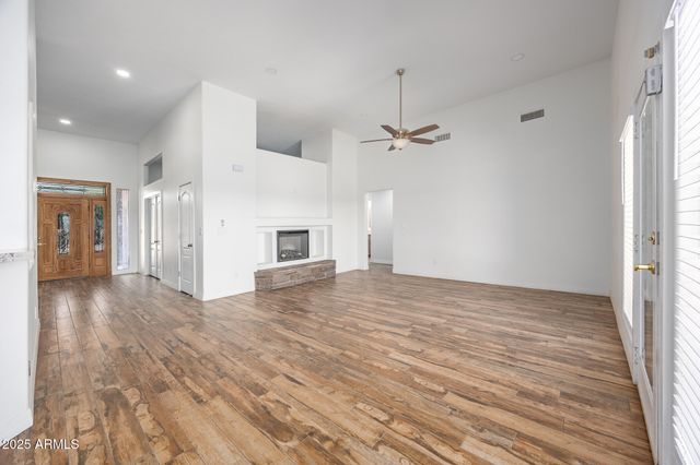 30826 N CROZIER Road, Wittmann, AZ 85361