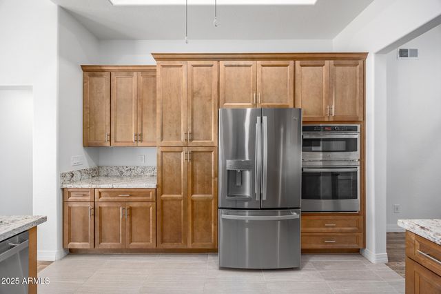 30826 N CROZIER Road, Wittmann, AZ 85361