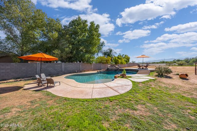 30826 N CROZIER Road, Wittmann, AZ 85361