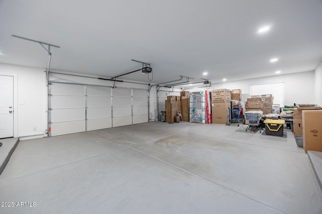 30826 N CROZIER Road, Wittmann, AZ 85361