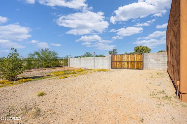30826 N CROZIER Road, Wittmann, AZ 85361