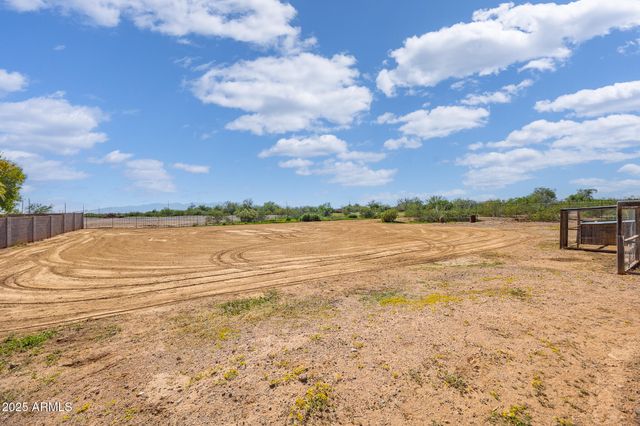 30826 N CROZIER Road, Wittmann, AZ 85361