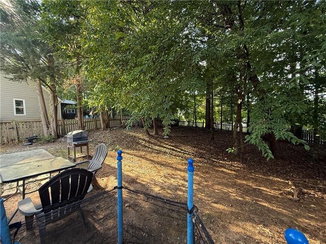 5873 Riverside Walk Drive, Sugar Hill, GA 30518