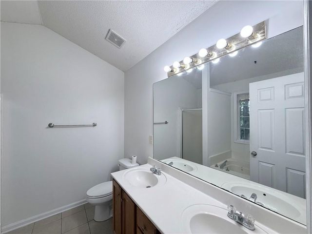 5873 Riverside Walk Drive, Sugar Hill, GA 30518