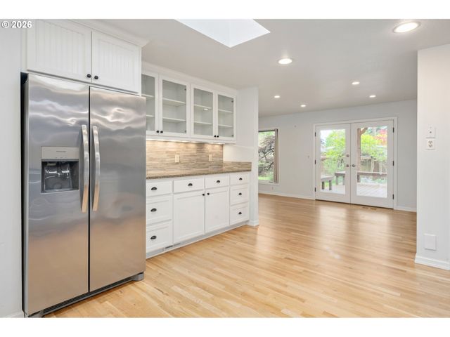 2169 KEITH Way, Eugene, OR 97401