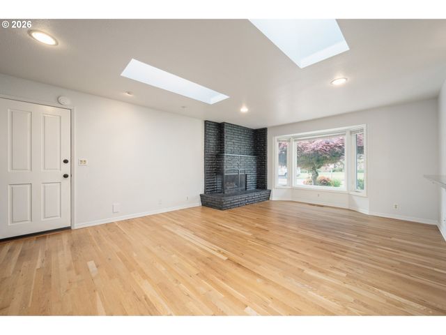 2169 KEITH Way, Eugene, OR 97401