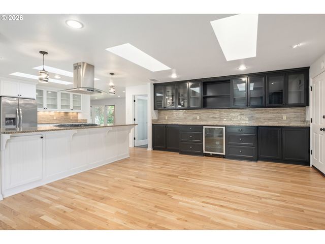 2169 KEITH Way, Eugene, OR 97401