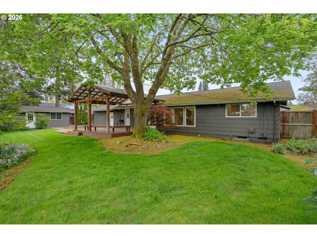 2169 KEITH Way, Eugene, OR 97401