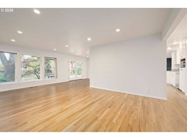 2169 KEITH Way, Eugene, OR 97401