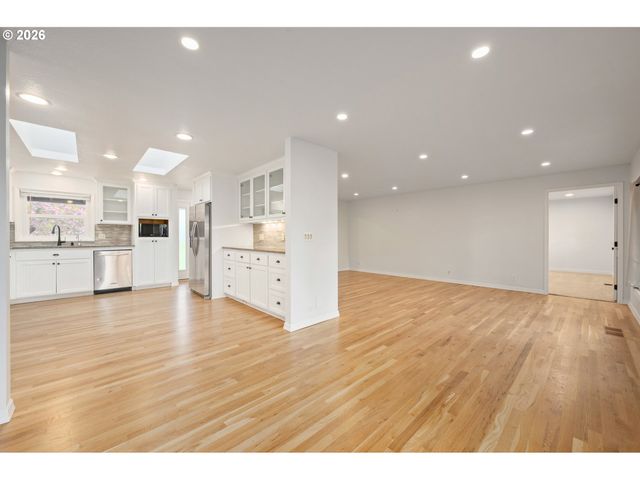 2169 KEITH Way, Eugene, OR 97401