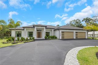 634 19th ST SW, Naples, FL 34117
