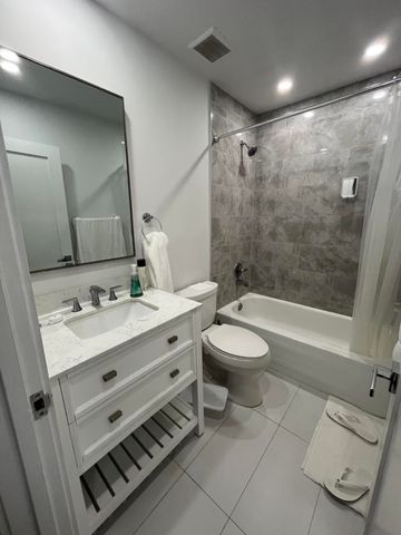 812 Burgundy, Delray Beach, FL 33484