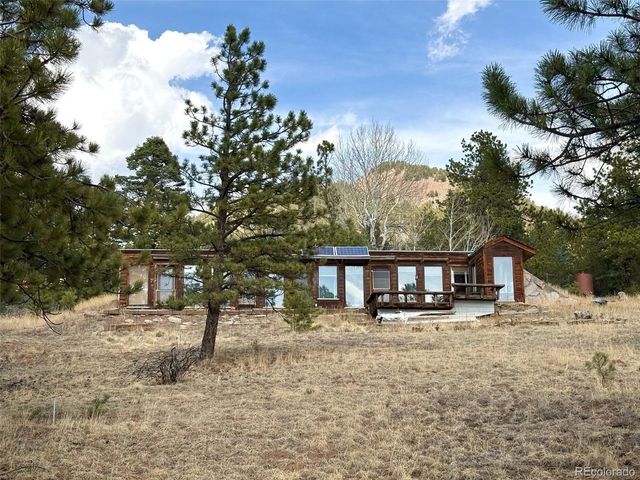 2121 Cr 1, Florissant, CO 80816