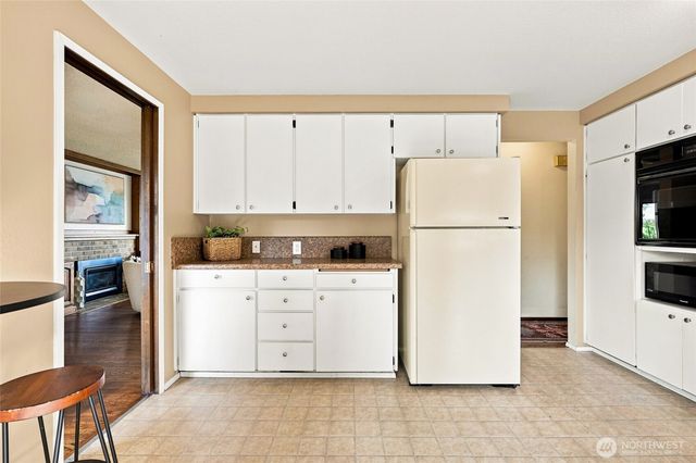 26529 40th Avenue S, Kent, WA 98032
