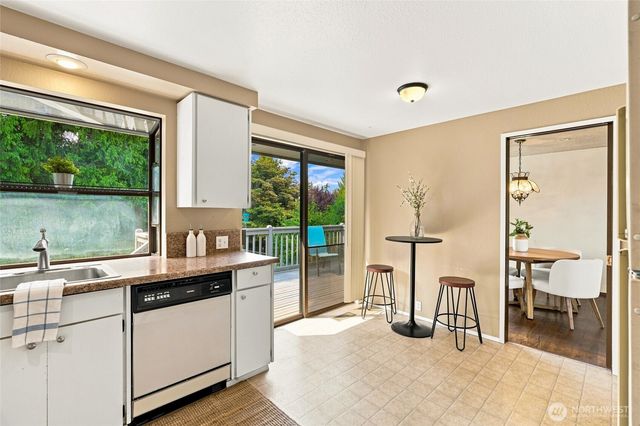 26529 40th Avenue S, Kent, WA 98032