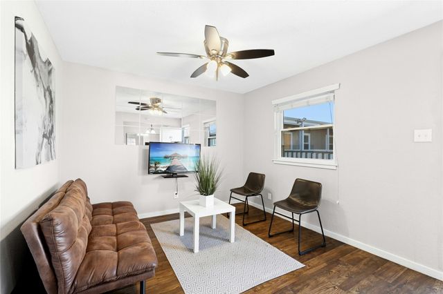 2401 Manor RD 214, Austin, TX 78722