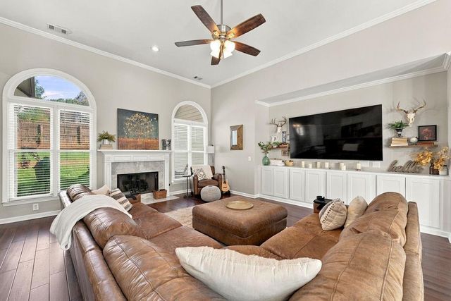 1028 Legacy Walk, Woodstock, GA 30189
