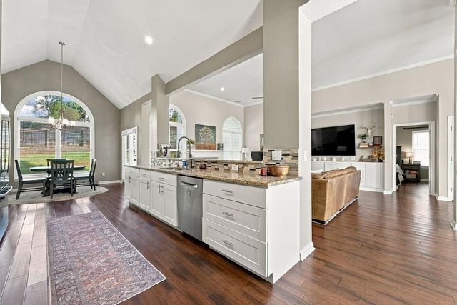 1028 Legacy Walk, Woodstock, GA 30189