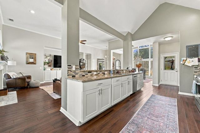 1028 Legacy Walk, Woodstock, GA 30189