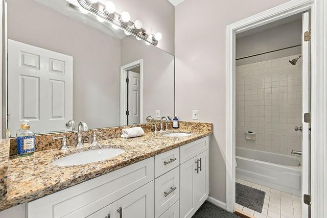 1028 Legacy Walk, Woodstock, GA 30189
