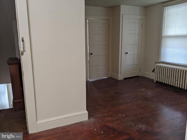 106 RANDOLPH AVE, Hagerstown, MD 21740
