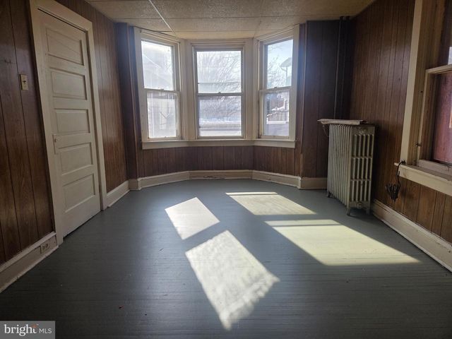 106 RANDOLPH AVE, Hagerstown, MD 21740