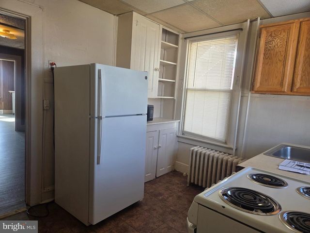 106 RANDOLPH AVE, Hagerstown, MD 21740