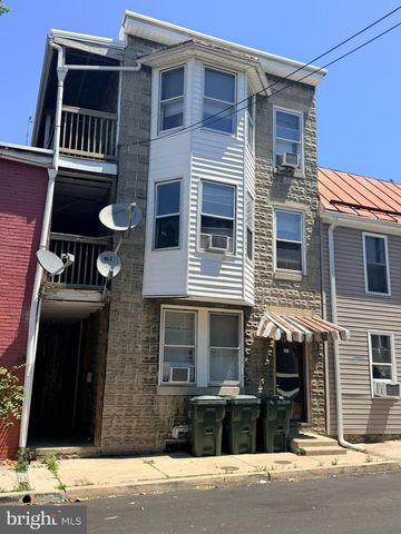 106 RANDOLPH AVE, Hagerstown, MD 21740