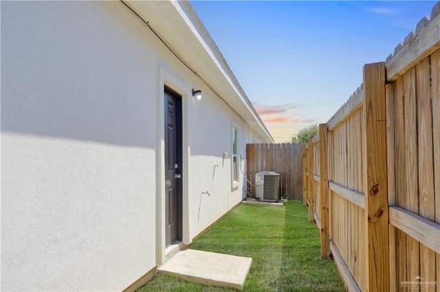1805 W Ramirez Street W, Mission, TX 78572