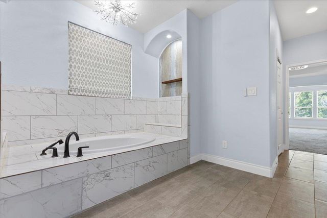 127 Medlar DR, Cedar Creek, TX 78612