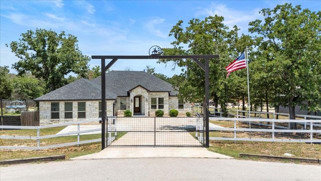 127 Medlar DR, Cedar Creek, TX 78612