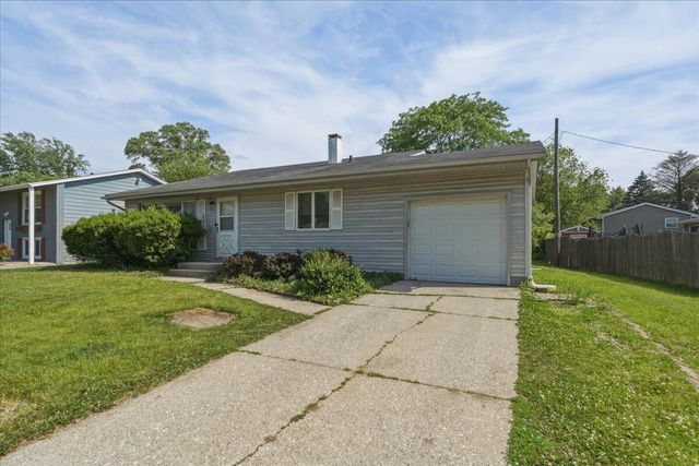 981 W 69th Place, Merrillville, IN 46410