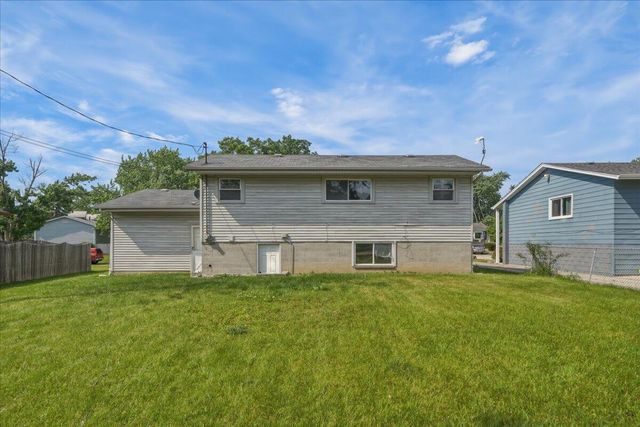 981 W 69th Place, Merrillville, IN 46410