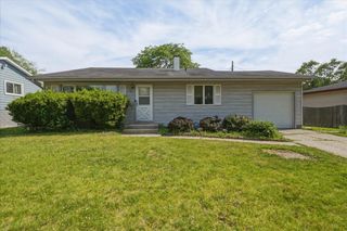 981 W 69th Place, Merrillville, IN 46410