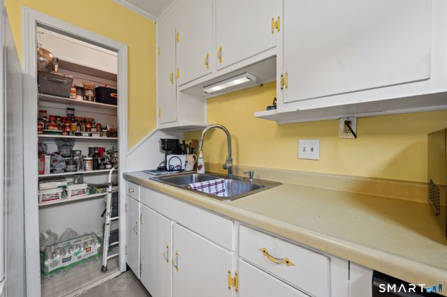 80 Suffolk Drive, East Hartford, CT 06118