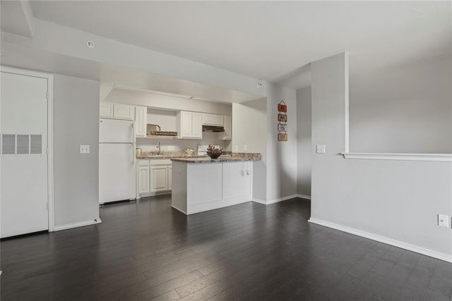 14415 N Pennsylvania Avenue L, Oklahoma City, OK 73134