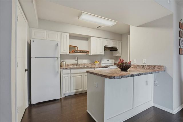14415 N Pennsylvania Avenue L, Oklahoma City, OK 73134