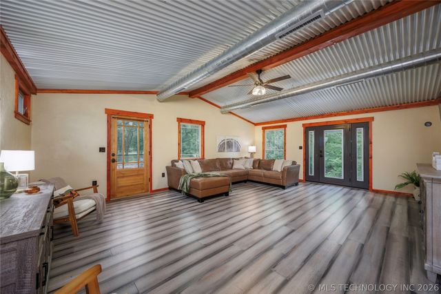 71 County Road 3009, Bartlesville, OK 74003