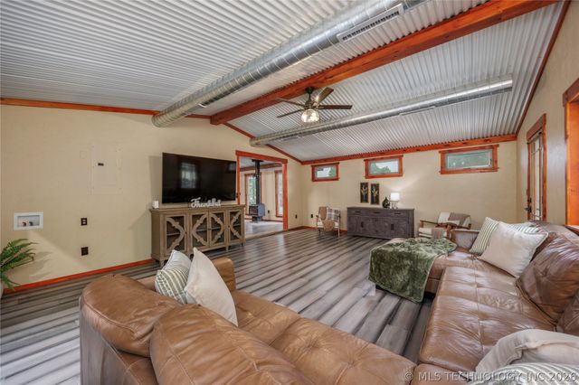 71 County Road 3009, Bartlesville, OK 74003