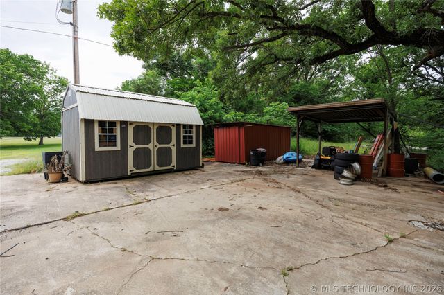 71 County Road 3009, Bartlesville, OK 74003