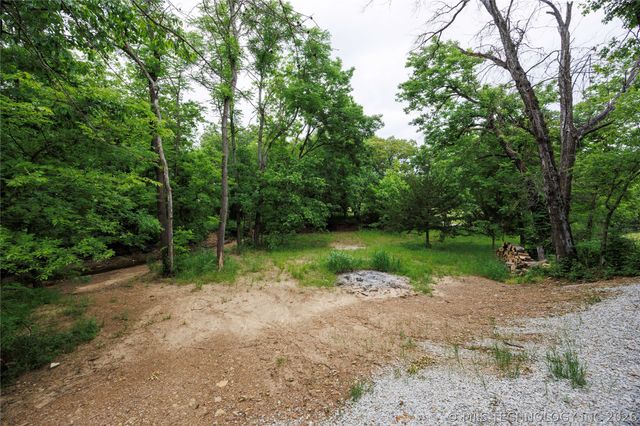71 County Road 3009, Bartlesville, OK 74003