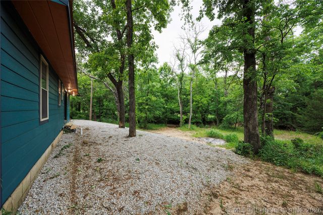 71 County Road 3009, Bartlesville, OK 74003