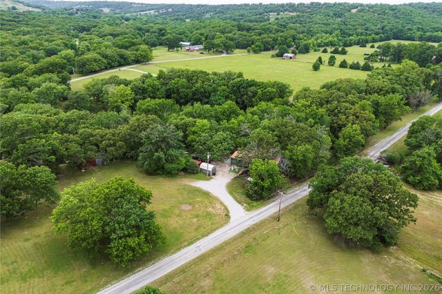 71 County Road 3009, Bartlesville, OK 74003